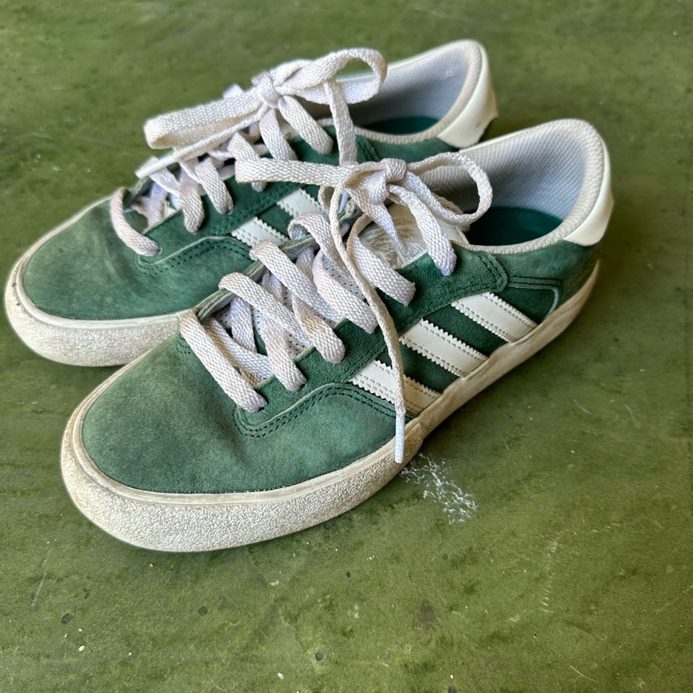 Green Adidas Sneakers women’s size 8